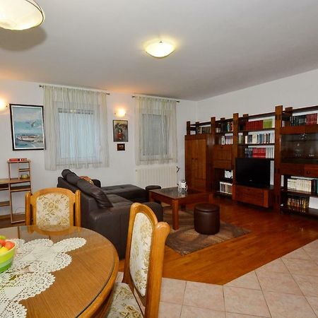 Apartman Vanja Omiš Exterior foto
