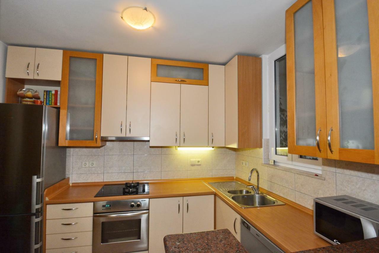Apartman Vanja Omiš Exterior foto